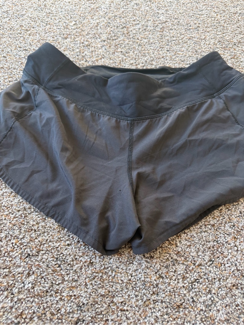 Lululemon Run Speed Short Ruffle Black W7186S 2011 2.5" Running Shorts - Picture 2 of 5